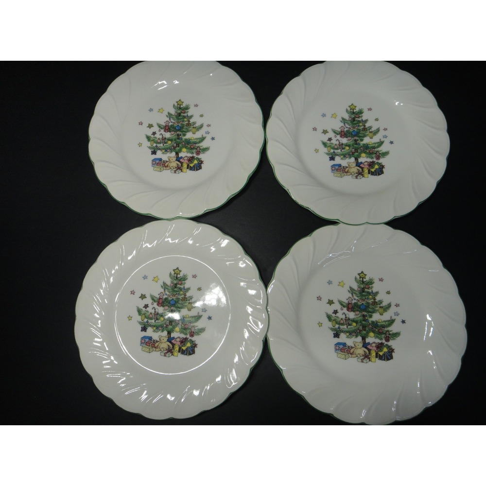 Nikko Japan Christmas Tree 8" Salad Plates Swirl Rim Green Edge Set of 4 Vintage